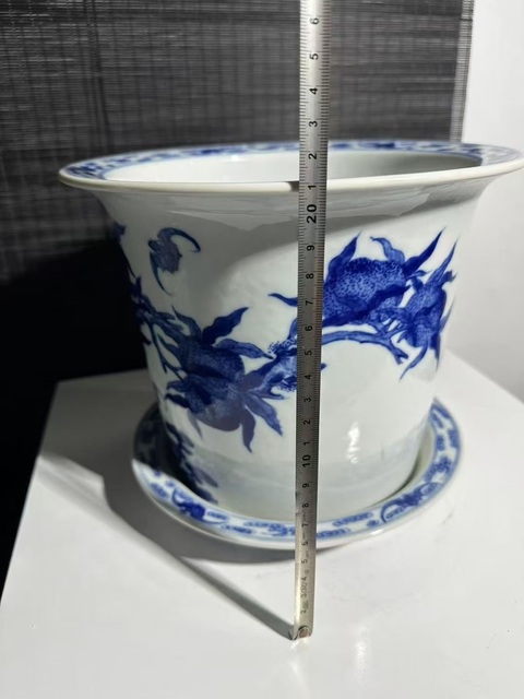古玩陶瓷青花九桃花卉紋花盆真品鑒賞圖