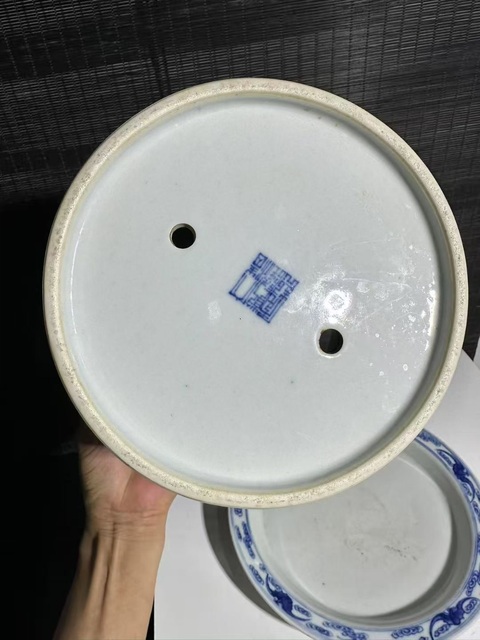 古玩陶瓷青花九桃花卉紋花盆真品鑒賞圖