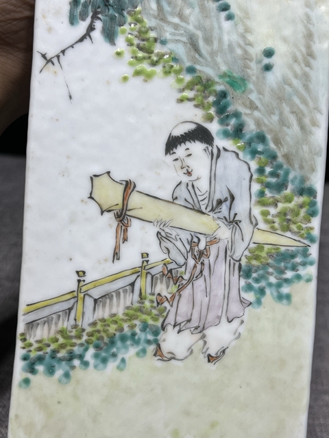 古玩陶瓷淺降彩人物故事紋四方帽筒真品鑒賞圖