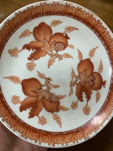 古玩陶瓷礬紅三多紋盤真品鑒賞圖