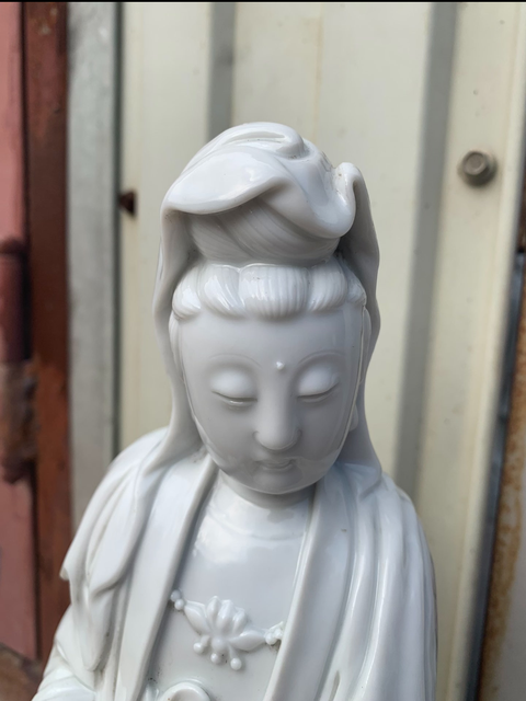 古玩陶瓷德化白瓷觀音菩薩造像真品鑒賞圖