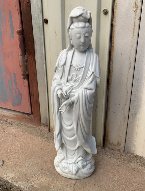 古玩陶瓷德化白瓷觀音菩薩造像真品鑒賞圖