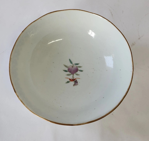 古玩陶瓷粉彩花卉蝴蝶紋碗拍賣,當前價格5000元