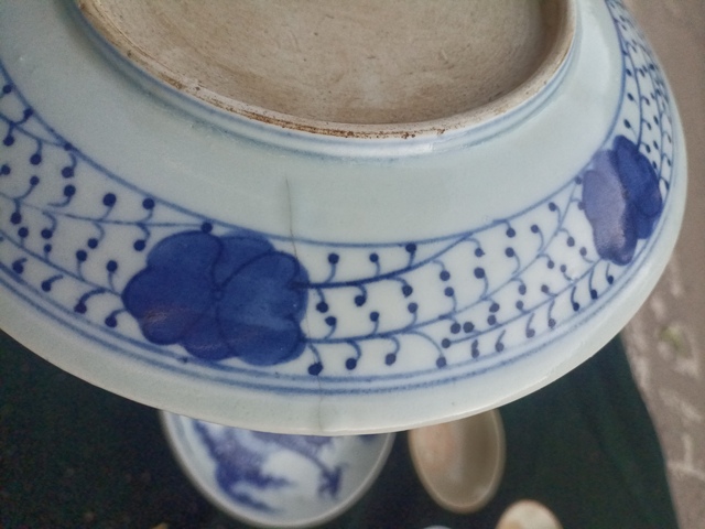 古玩陶瓷一束蓮青花盤真品鑒賞圖
