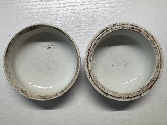 古玩陶瓷青花蓋盒真品鑒賞圖