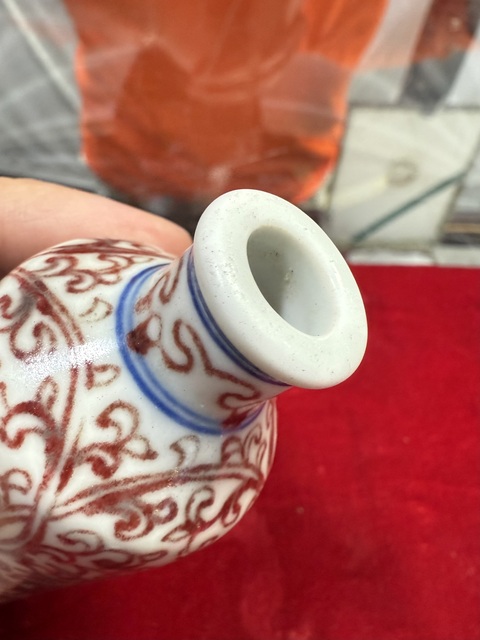 古玩陶瓷青花釉里紅鼻煙壺真品鑒賞圖