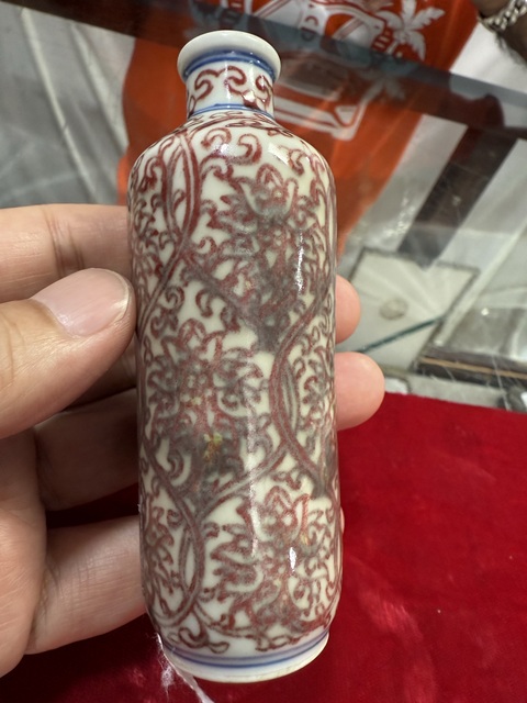 古玩陶瓷青花釉里紅鼻煙壺真品鑒賞圖
