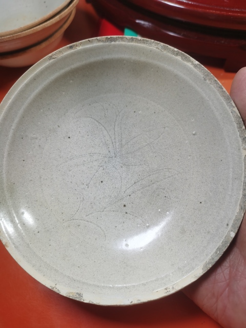 古玩陶瓷青白釉刻仰蓮紋碗真品鑒賞圖