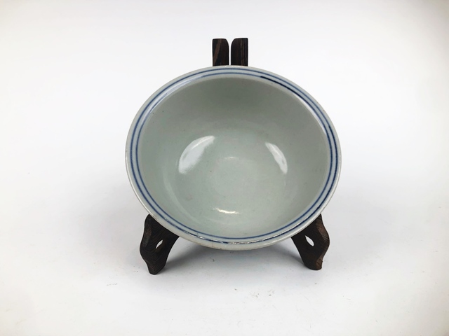 古玩陶瓷明代·青花留白折沿碗拍賣,當(dāng)前價格0元