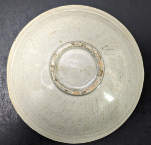 古玩陶瓷芒口圈足覆燒工藝碗真品鑒賞圖