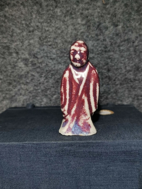 古玩陶瓷窯變紅釉人物塑像真品鑒賞圖