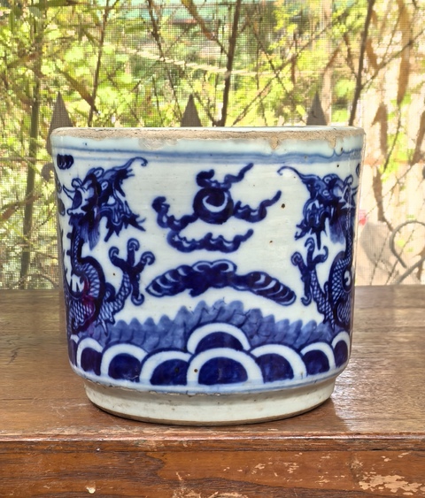 古玩陶瓷清代二龍戲珠青花圈足筒式香爐拍賣(mài)，當(dāng)前價(jià)格4800元