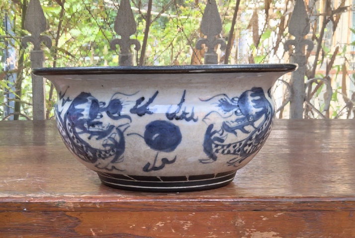 古玩陶瓷龍紋青花香爐真品鑒賞圖