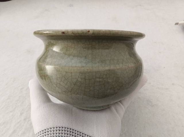 古玩陶瓷青釉香爐真品鑒賞圖