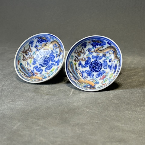 古玩陶瓷青花加彩龍紋盤真品鑒賞圖