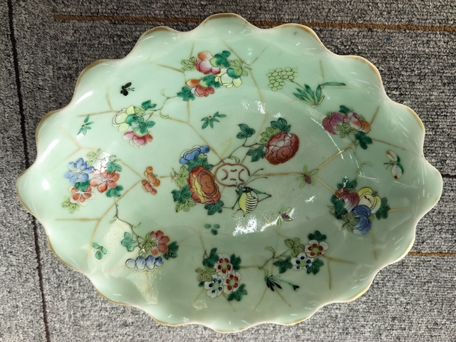古玩陶瓷一鳴驚人花口碗真品鑒賞圖