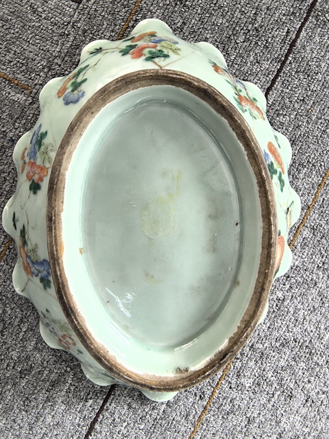 古玩陶瓷一鳴驚人花口碗真品鑒賞圖