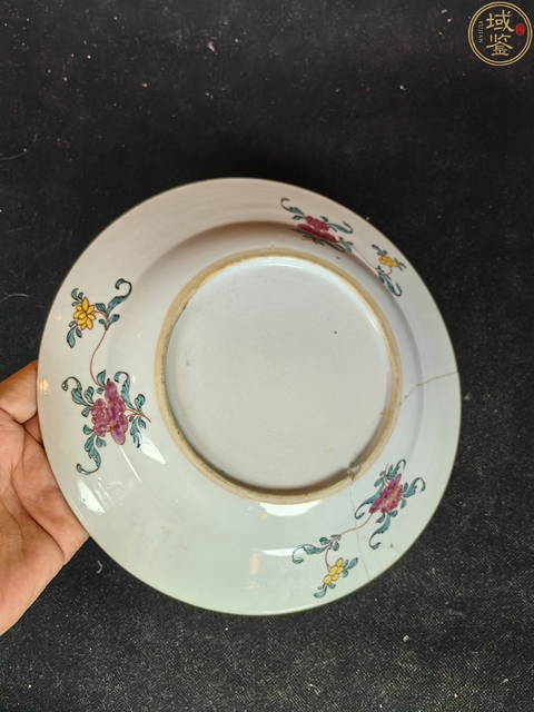 古玩陶瓷人物紋粉彩盤真品鑒賞圖