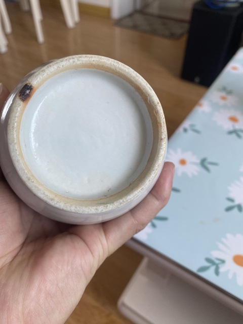 古玩陶瓷粉彩博古花卉紋雙耳瓶真品鑒賞圖