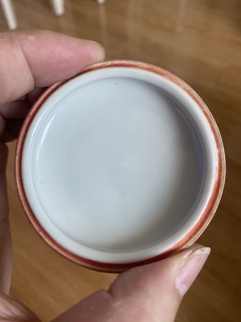 古玩陶瓷青花人物印盒真品鑒賞圖