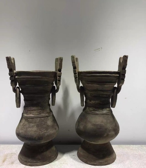 古玩陶瓷秦·銜環陶尊一對真品鑒賞圖