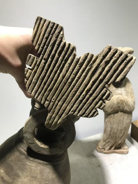 古玩陶瓷秦·銜環陶尊一對真品鑒賞圖