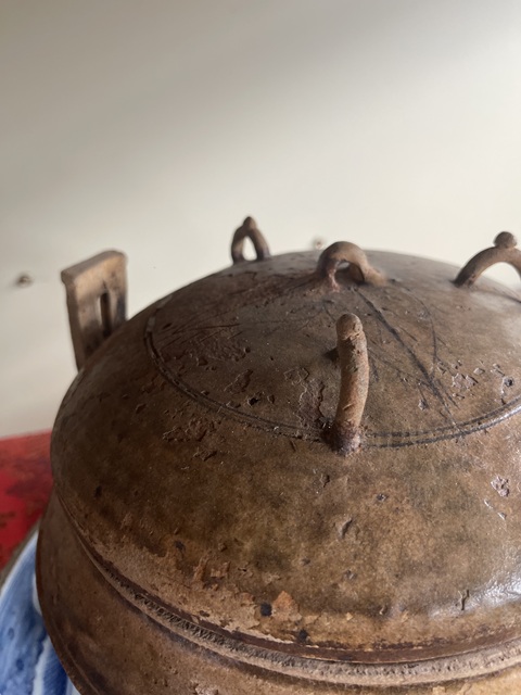 古玩陶瓷釉陶三足鼎真品鑒賞圖