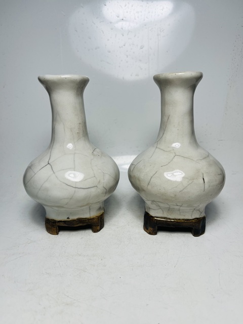 古玩陶瓷哥釉瓶真品鑒賞圖