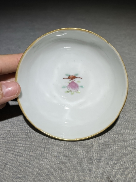 古玩陶瓷福壽梅紋茶圓真品鑒賞圖
