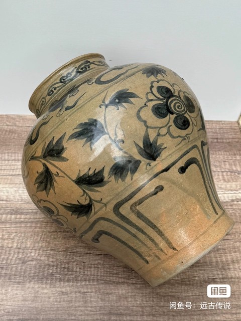 古玩陶瓷玉溪窯青花獅紋罐真品鑒賞圖