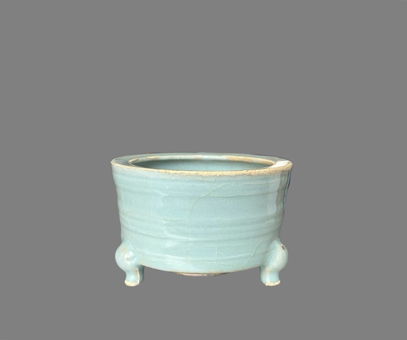 古玩陶瓷龍泉窯奩式爐真品鑒賞圖