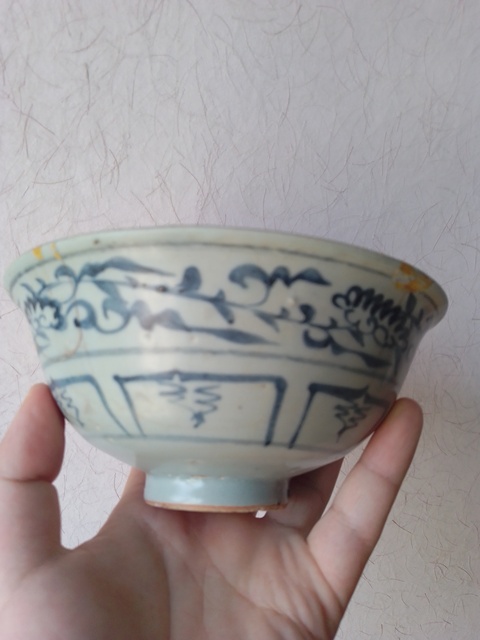 古玩陶瓷元青花纏枝花卉紋碗拍賣，當(dāng)前價格18888元