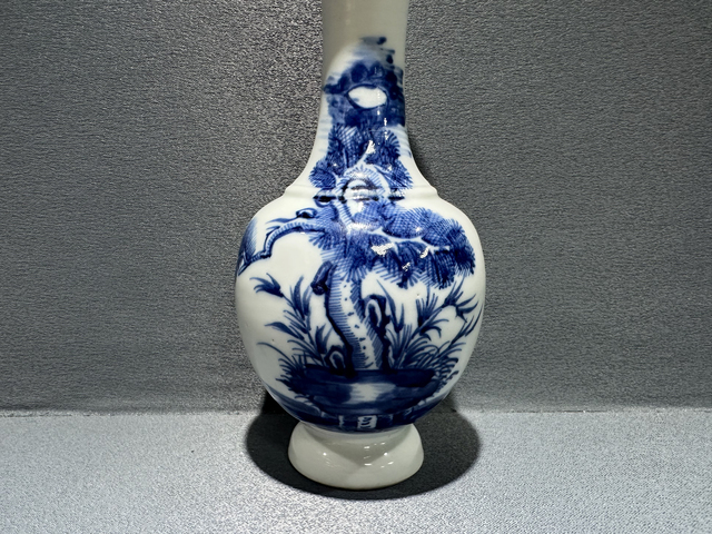 古玩陶瓷清中期·青花松竹紋長頸瓶真品鑒賞圖