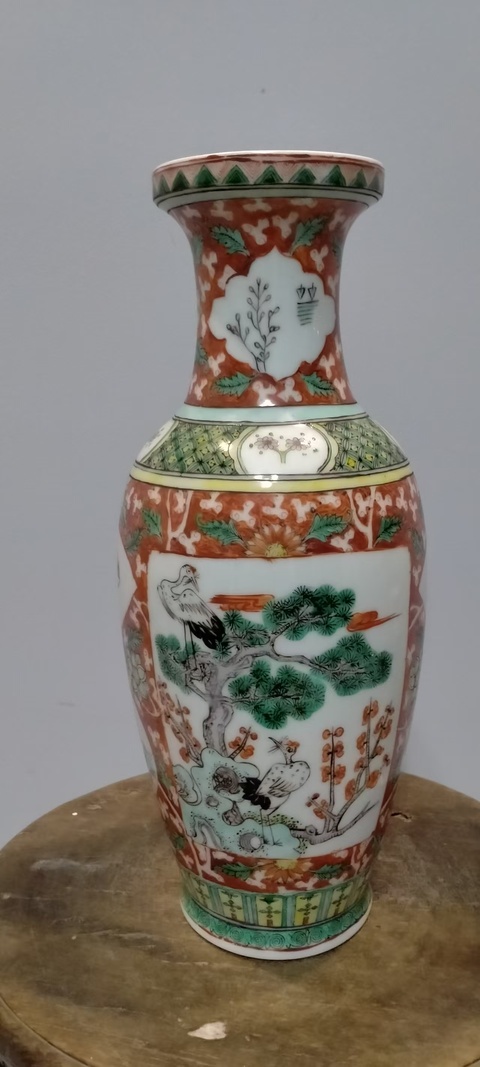 古玩陶瓷五彩開窗花鳥瓶真品鑒賞圖