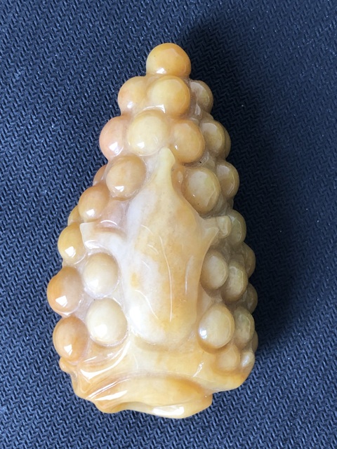 古玩玉器翡翠雕“葡萄”把件真品鑒賞圖
