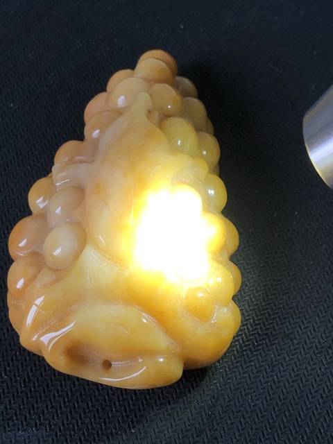 古玩玉器翡翠雕“葡萄”把件真品鑒賞圖