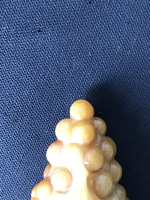 古玩玉器翡翠雕“葡萄”把件真品鑒賞圖