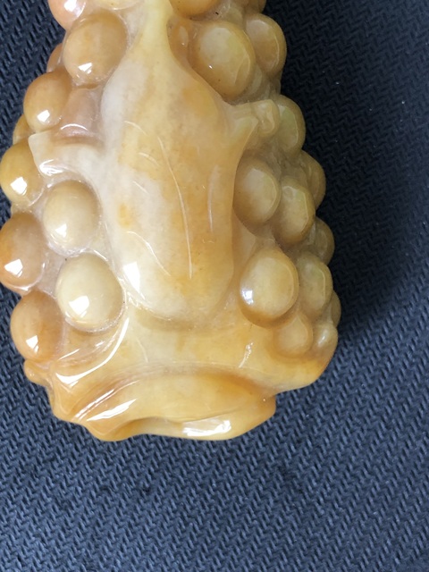 古玩玉器翡翠雕“葡萄”把件真品鑒賞圖