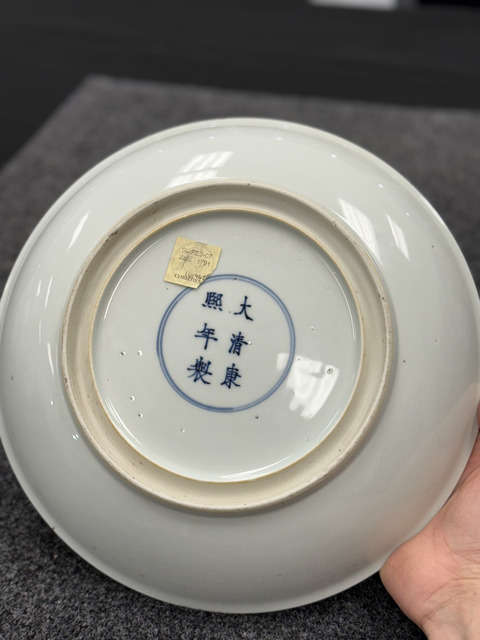 古玩陶瓷刀馬人五彩盤真品鑒賞圖
