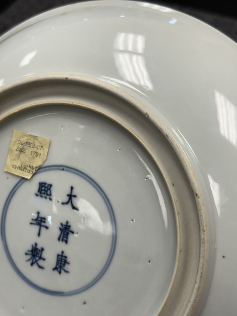 古玩陶瓷刀馬人五彩盤真品鑒賞圖