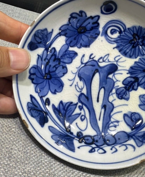 古玩陶瓷青花盤真品鑒賞圖