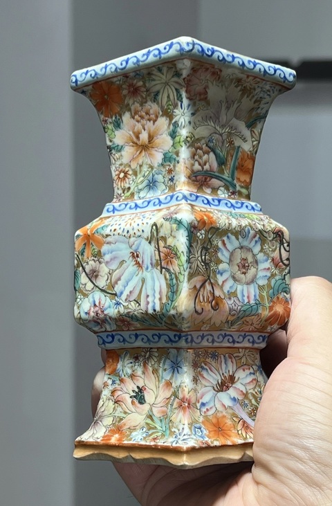 古玩陶瓷粉彩百花不落地四方花觚真品鑒賞圖