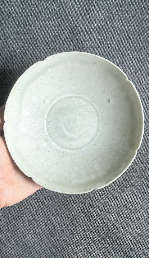 古玩陶瓷青白釉刻花葵口碗真品鑒賞圖