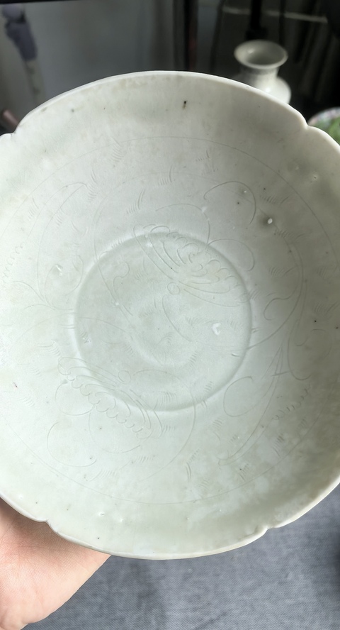 古玩陶瓷青白釉刻花葵口碗真品鑒賞圖