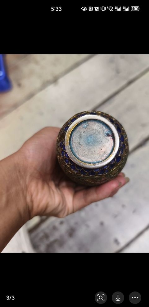 古玩陶瓷花卉紋撇口瓶真品鑒賞圖