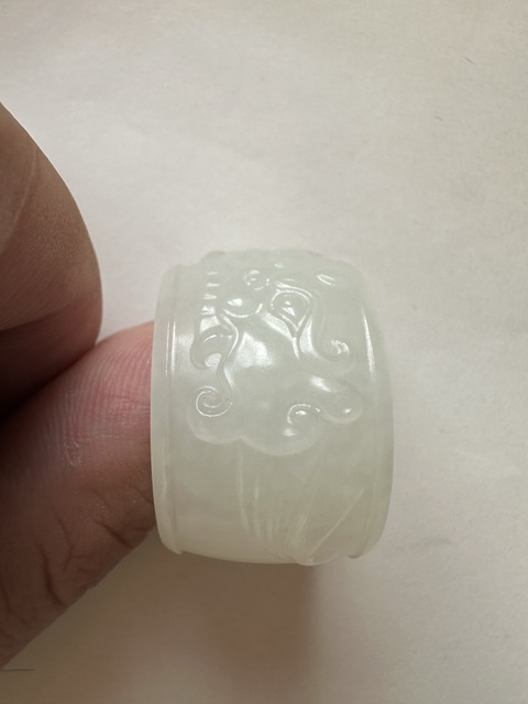 古玩玉器和田白玉扳指真品鑒賞圖