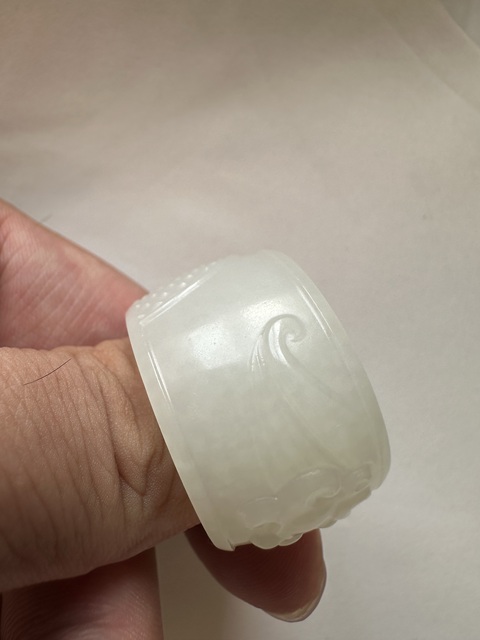 古玩玉器和田白玉扳指真品鑒賞圖