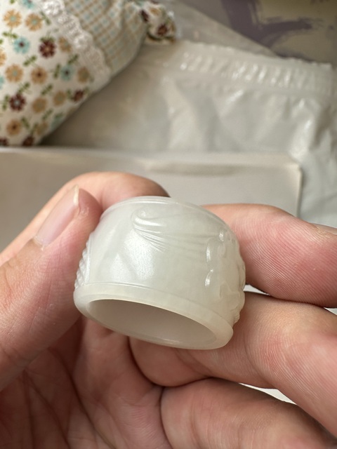 古玩玉器和田白玉扳指真品鑒賞圖