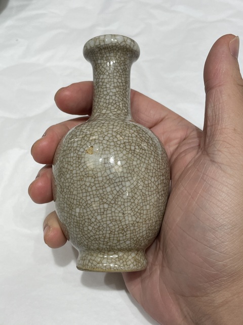 古玩陶瓷哥釉瓶真品鑒賞圖