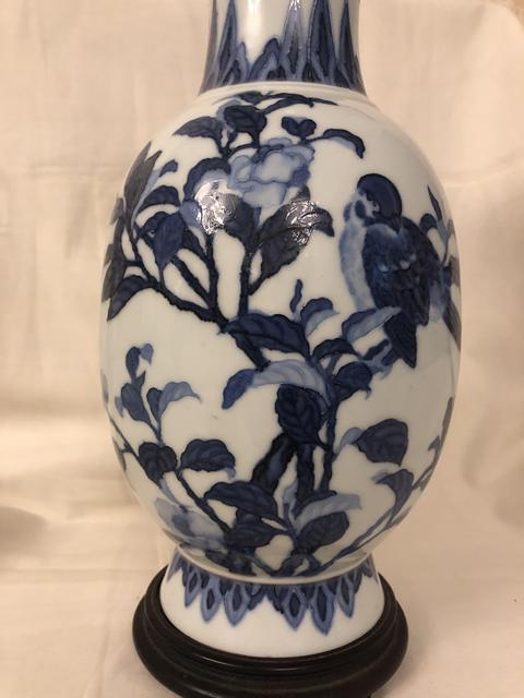 古玩陶瓷花鳥紋瓶真品鑒賞圖